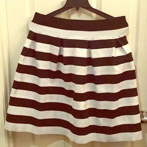 New York & co Aline skirt
